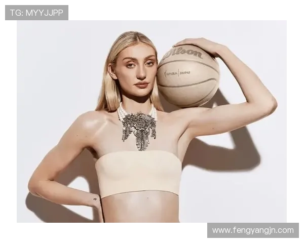 WNBA球星里斯携维密内衣展现完美身材引发时尚热潮