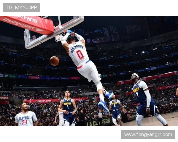 明天快船迎战掘金比尔因伤缺阵小卡继续缺席比赛 明天快船迎战掘金比尔因伤缺阵小卡继续缺席比赛